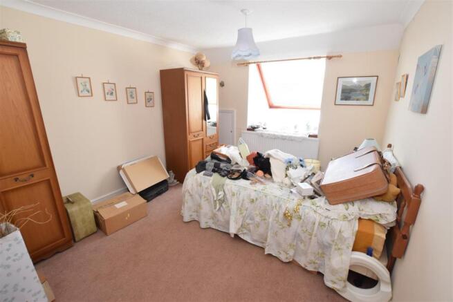 Bedroom 2.JPG