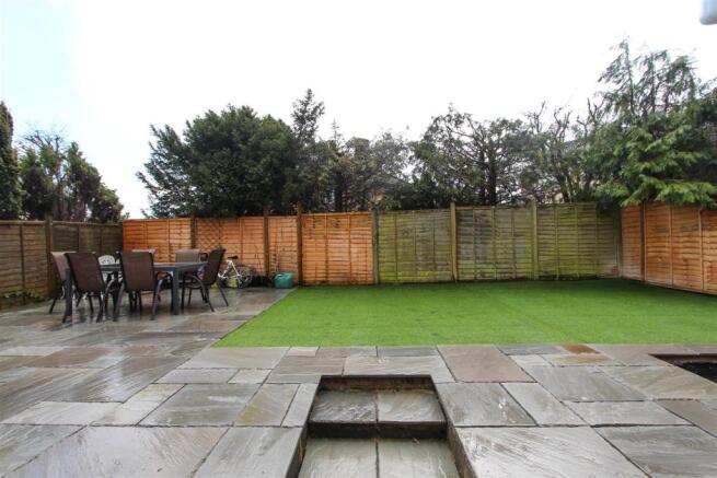 GARDEN 2.jpg