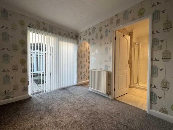 3 bed Bungalow to rent Image 11