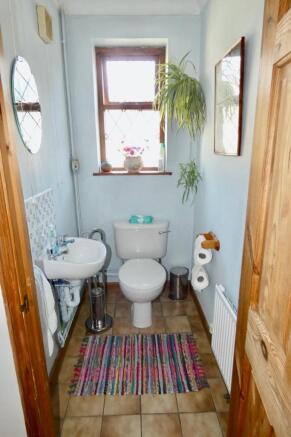 Cloakroom/WC