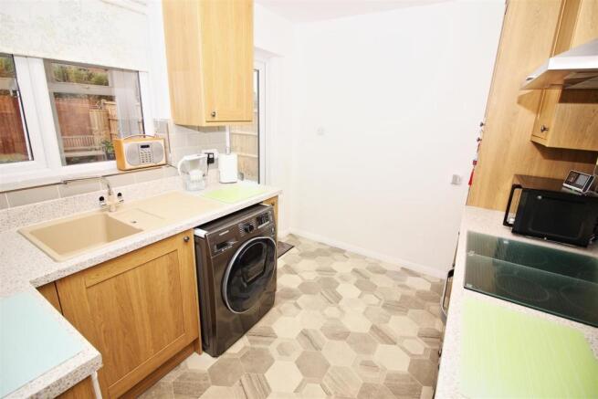 kitchen2.JPG