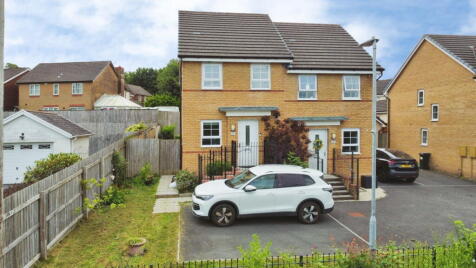 Cecil Griffiths Close, Tonna, Neath, SA11 3FF