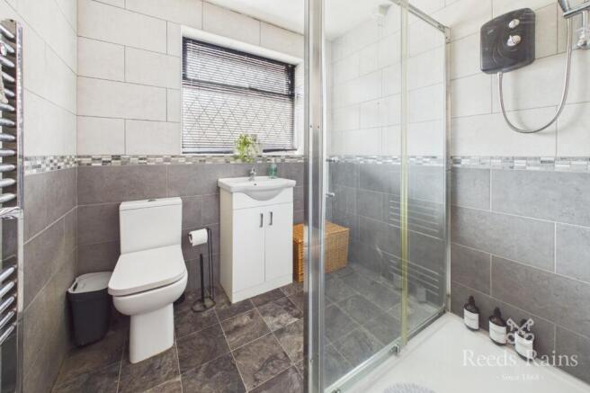 3 bed Bungalow for sale Image 8