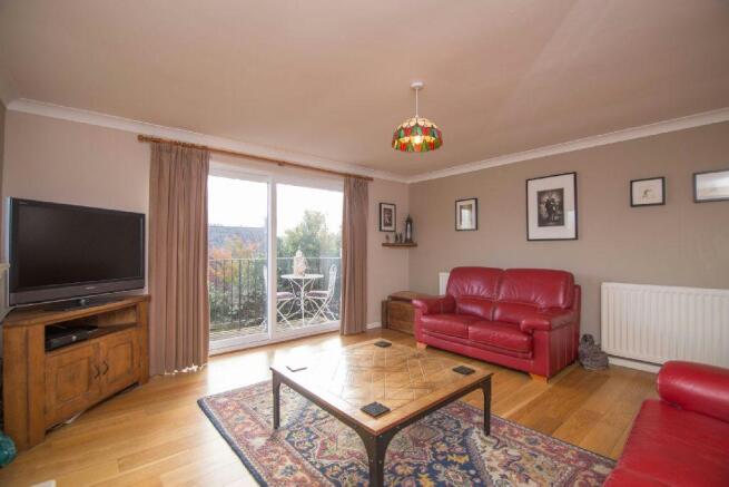 Lounge Photo 2