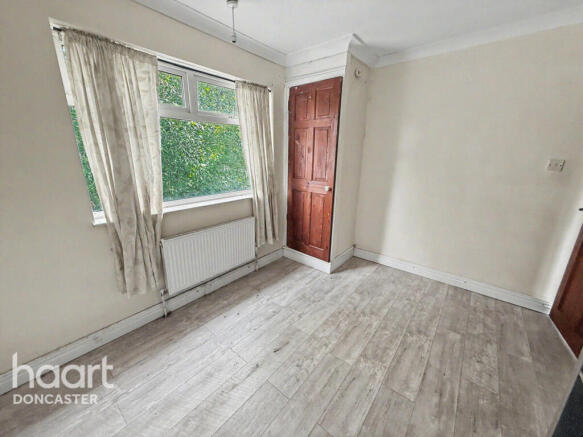 2 bed Terraced for sale Image 9