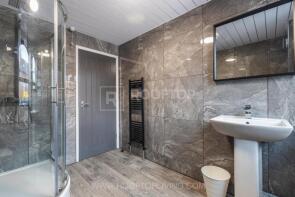 8, Royal Park Road, Hyde Park, Leeds LS6 1HW