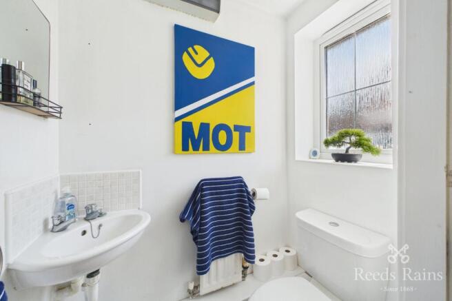 3 bed Terraced for sale Image 10
