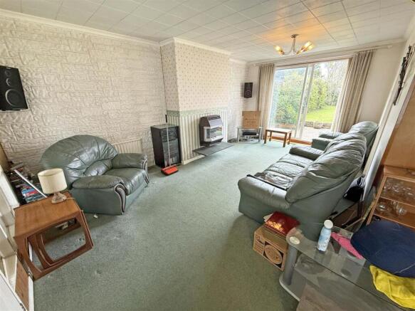 Newlands Rear reception.jpg