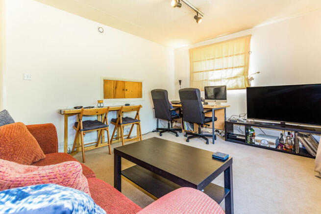 33fe64e1-14c7-4785-9