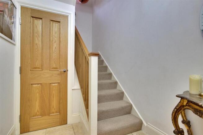 4 bed Town House for sale Image 8