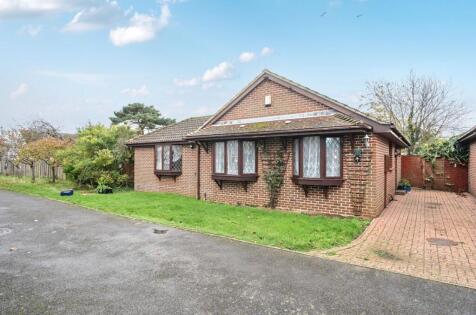 Chayle Gardens, Selsey, PO20