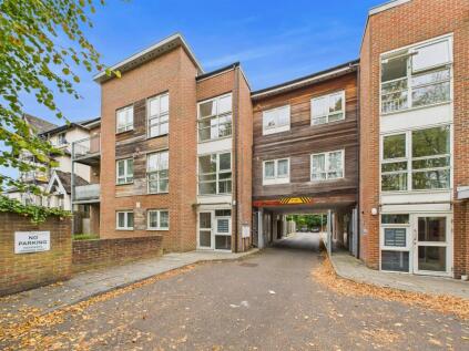 Burway Close, South Croydon