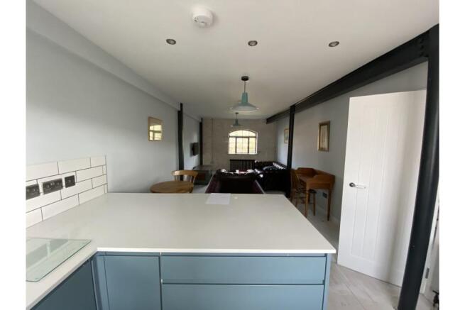 Sitting Rm/Kitchen