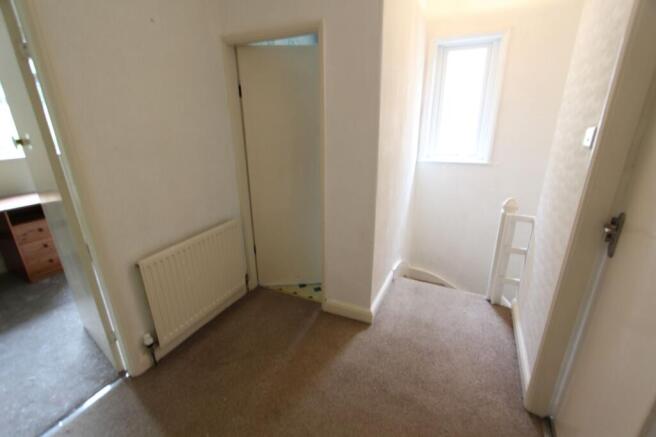 3 bed Semi-Detached to rent Image 12