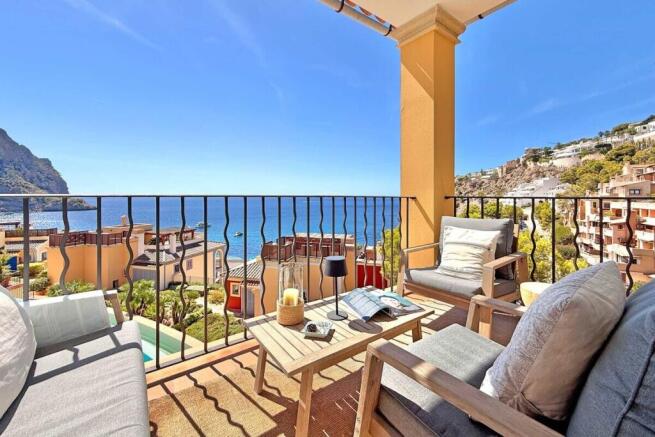 02 cala llamp Traumblick-Penthouse mit Meerzugang kaufen terrasse