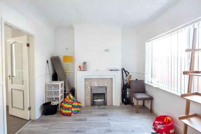 3 bed Terraced for sale Image 4