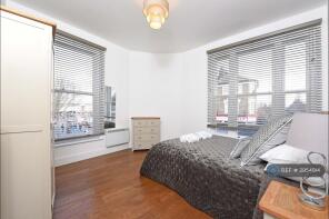 2, 140 Kingfisher Court, Falcon Road, London SW11 2LW