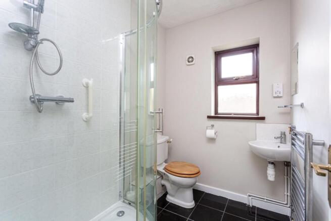 3 bed Detached Bungalow for sale Image 10