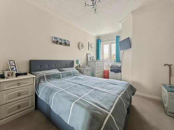 Neville Lodge, 15 Rowe Avenue, Peacehaven, BN10 7PE photo 4