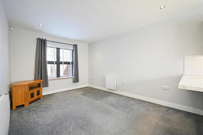 1 bed Apartment for sale Image 4