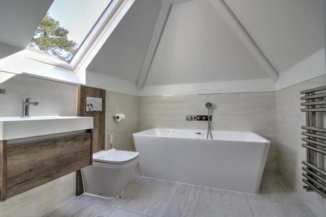 Porcelanosa Ensuite 2