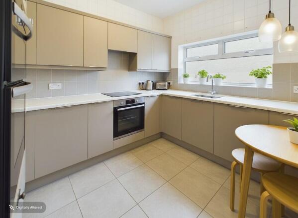 2 bed Apartment for sale Image 8