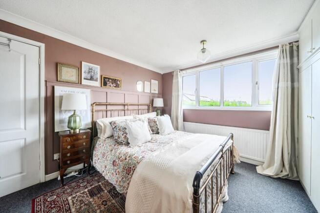 3 bed Semi-Detached for sale Image 10