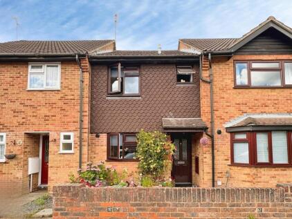 Fallowfield, Yateley, Hampshire