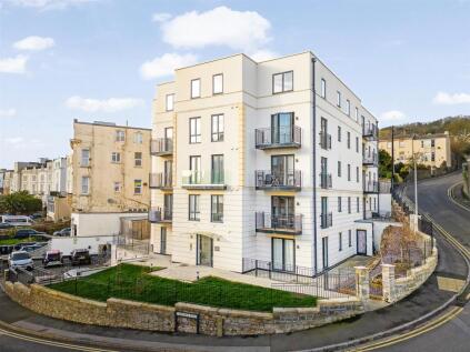 The Bayside, Manilla Crescent - PENTHOUSE WITH SEA VIEWS
