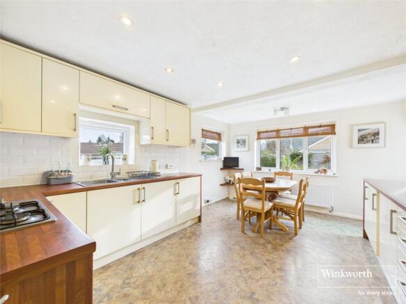 Birch Close, Sonning Common, Reading, Oxfordshire, RG4 photo 4