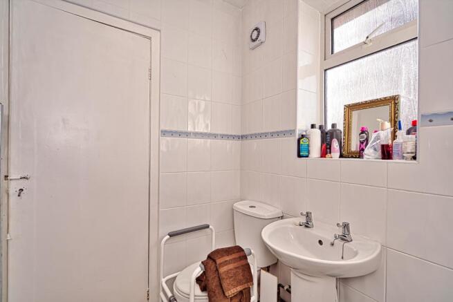 Shower Room.