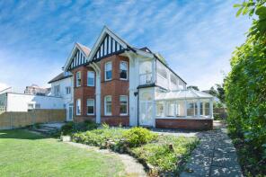 Flat 1, 6 Woodview, St Anthony's Road, Bournemouth BH2 6PD