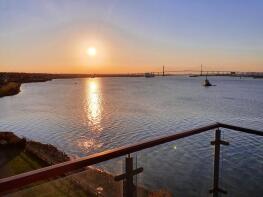 57, Clarinda House, Clovelly Place, Greenhithe DA9 9FB