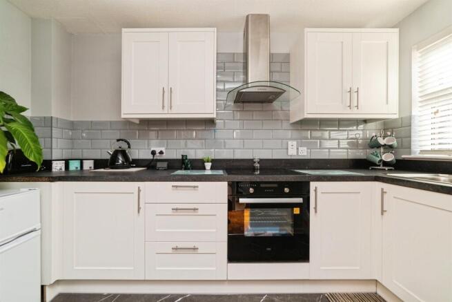 Sanderling Close, Letchworth Garden City photo 4