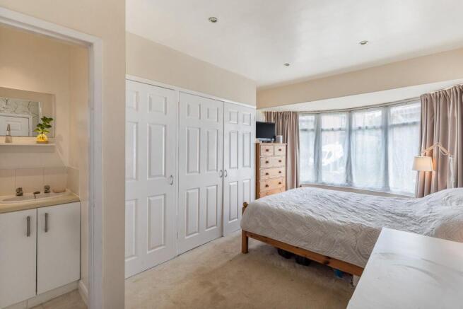 4 bed Semi-Detached for sale Image 10