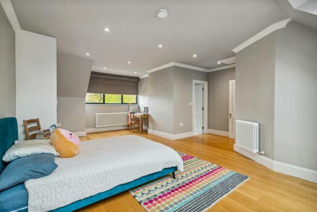 Dukes Avenue,W4_FOR SALE