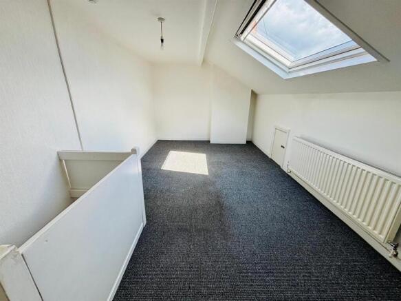 Bedroom: