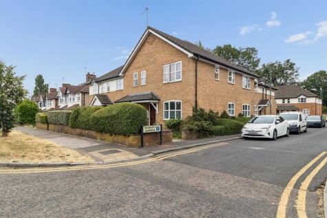 Tanworth Gardens, Pinner