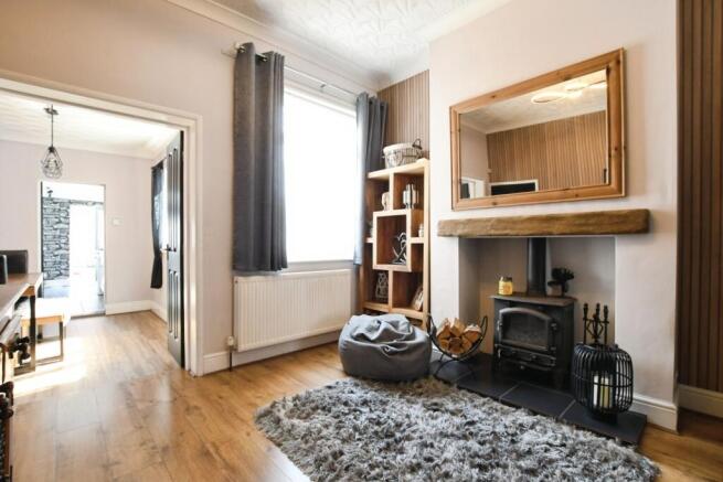 3 bed Terraced for sale Image 6