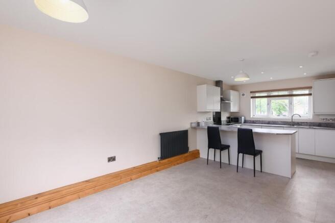 1 bed Flat to rent Image 4