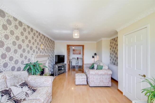 3 bed Detached for sale Image 7