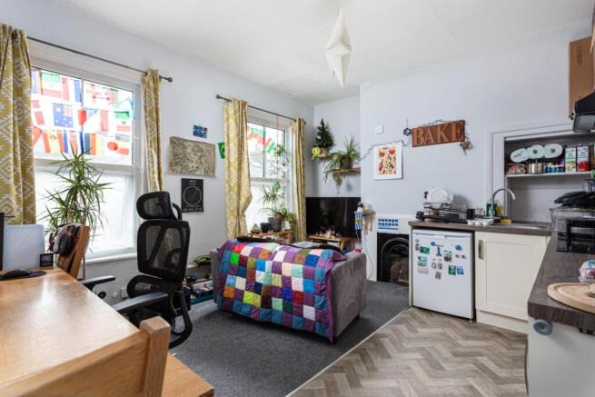 2 bed Terraced for sale Image 9