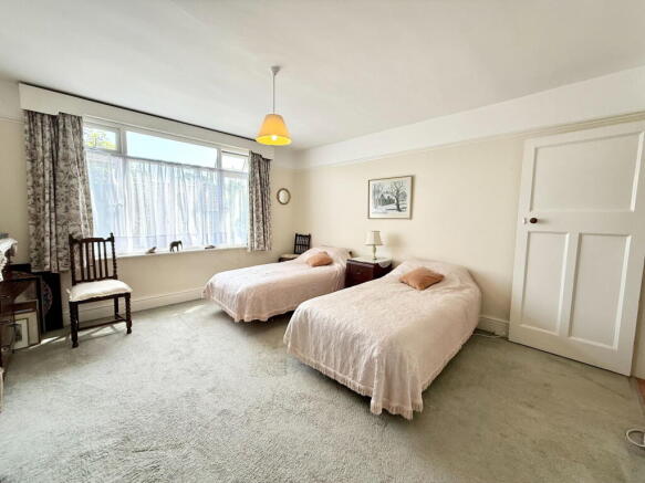 4 bed Semi-Detached for sale Image 11