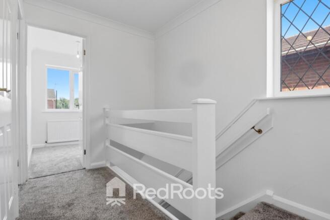 3 bed Semi-Detached for sale Image 12