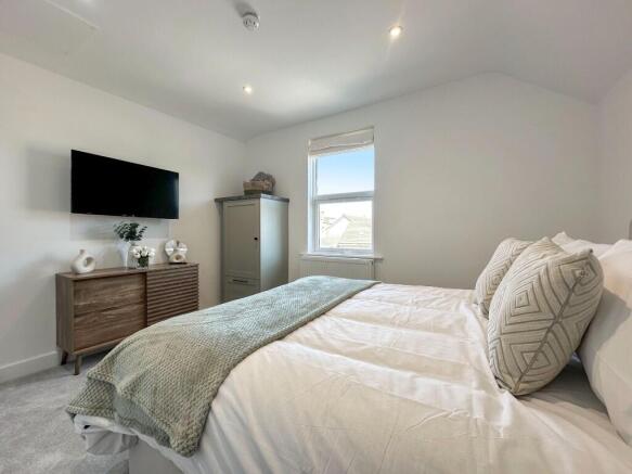1 bed Apartment to rent Image 12