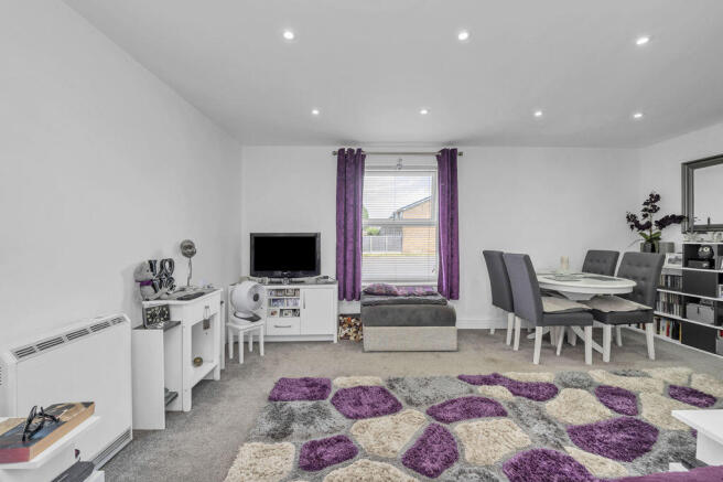 Sitting/ Dining Room