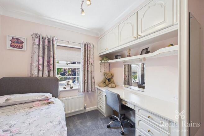 4 bed Detached for sale Image 12