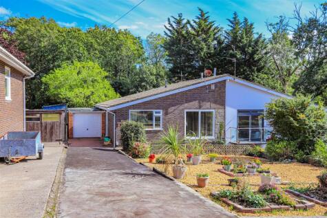Nant Talwg Way, Barry