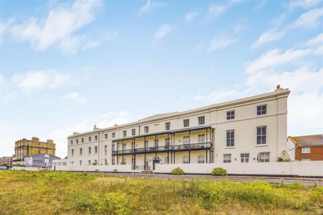 Flat 3, Royal Apartments, Seafront, Hayling Island