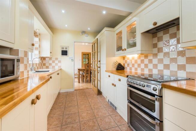 33 The Ridgeway Kitchen 5491.jpg